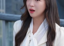 短剧《落入她掌中（6集）》爆款短剧免费在线览