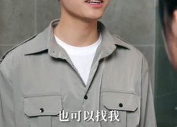 短剧《顶级维修工隔壁太太请我修水管 (52集)》经典短剧在线免费畅享