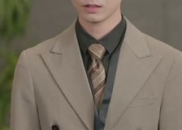 短剧《纠正错位的命运（76集）》短剧完整版免费畅享