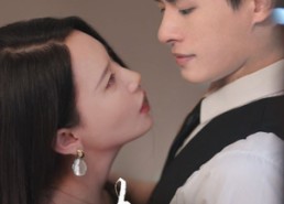 短剧《热夏&总裁跑去当舔狗啦（59集）》短剧全集免费高清看