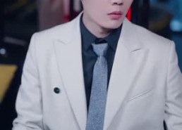 短剧《女扮男装后总裁念念不忘（83集）》短剧全集无删减免费看