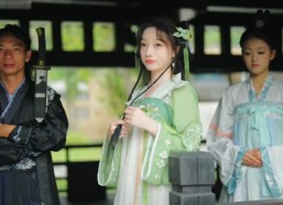 短剧《我在古代开星巴克（6集）》短剧全集免费高清观看