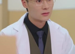 短剧《急诊室外的那个电话（40集）》优质短剧全集在线览