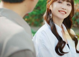 短剧《闪婚成宠首富大佬爱上我（82集）》短剧全集免费畅享观看