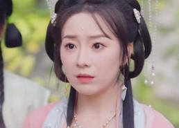 短剧《凤倾九霄（50集）》短剧全集免费一键看