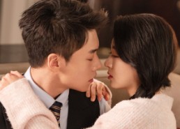 短剧《情深似海（52集）》短剧全集无广告在线观