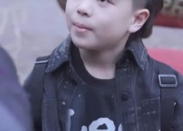 短剧《天降萌娃带着神鼎救爹地 （56集）》短剧全集免费在线品鉴