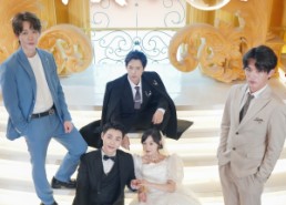 短剧《三个大佬哥哥带我飒疯了（79集）》精彩短剧免费在线追