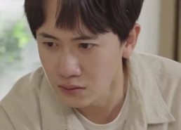 短剧《狂医何潜（合集）》短剧合集完整版免费播放