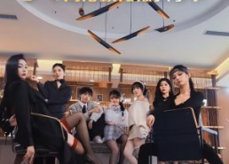 短剧《我能修改万物，高冷校花被我拿下（83集）》热门短剧全集在线直看