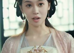 短剧《满朝文武吃大瓜公主崽崽被团宠（80集）》短剧完整版免费在线赏