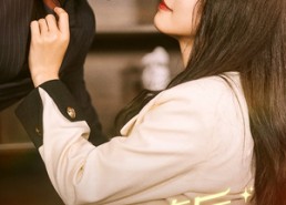 短剧《查出绝症后，我创飞全世界（70集）》精彩短剧免费全集嗨看