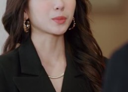 短剧《快穿之狂撩男主宿主顶不住了（106集）》精彩短剧全集免费追剧