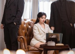 短剧《黑暗微光（66集）》超火短剧在线高清播放