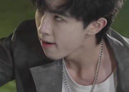 短剧《天降外挂式监护人（30集）》热门短剧在线高清播放