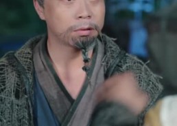 短剧《逃荒路上靠我用空间喂饱全家（70集）》超火短剧免费全集看