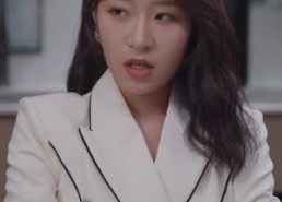 短剧《新：大难临头各自飞（53集）》超燃短剧在线免费览