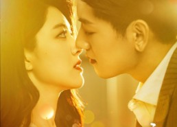 短剧《爱上华尔街之狼（60集）》短剧全集免费在线畅享