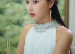 短剧《谈个恋爱吧伍助理（45集）》短剧免费高清全集看