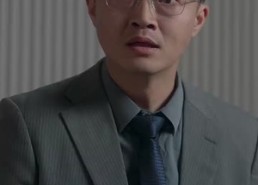 短剧《裂缝里的阳光（75集）》免费短剧全集线上播