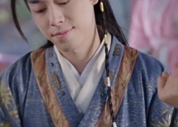 短剧《霸道王爷的丫鬟娇妻（88集）》超火短剧在线免费看