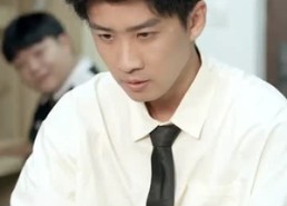 短剧《直播捡漏我靠透视纵横商海（80集）》短剧全集高清免费观赏