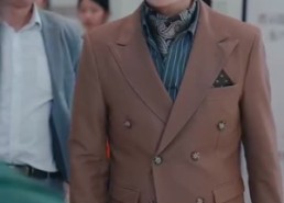 短剧《女老板的复仇（33集）》高分短剧在线高清无删减