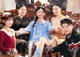 短剧《偷听心声我虐文女主怎么成团宠了（74集）》热门短剧免费全集观看