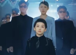 短剧《穿成萌宝重建商业帝国（100集）》短剧免费在线高清看