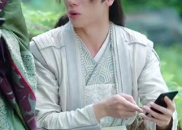 短剧《让你打造仙界娱乐圈你在干什么（75集）》短剧高清全集在线赏