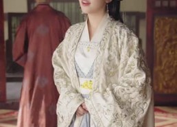 短剧《皇叔，功德借我亿点点（72集）》经典短剧免费全集轻松看