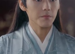 短剧《霸道王爷的丫鬟娇妻（88集）》热门短剧完整版观看