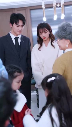 五宝神助攻,归来妈咪甜又飒(76集) 五宝神助攻,归来妈咪甜又飒(76集)最新短剧推荐