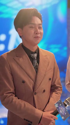 从观众席到舞台，吓懵现场歌手（91集）评价怎么样