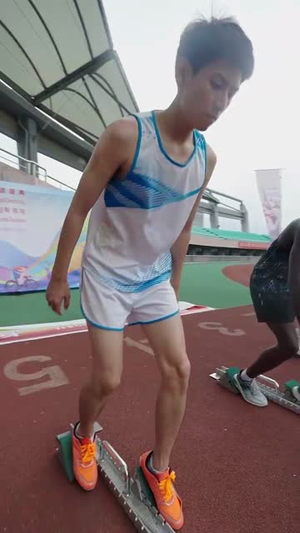 冠军归来(36集) 冠军归来(36集)一起追生活短剧