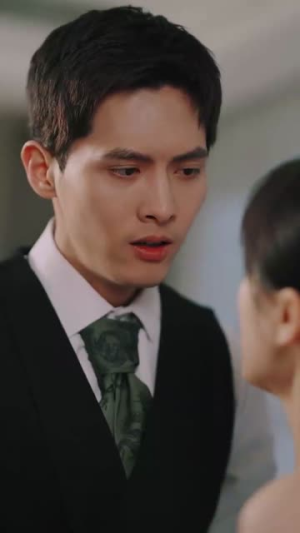 亲亲后我对顾总上头了（80集）精彩好看短剧