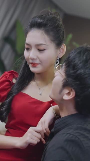 拥她入怀(64集) 拥她入怀(64集)看过的人都说好