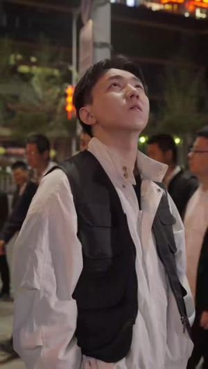 星球坠落(79集) 星球坠落(79集)小短剧推荐