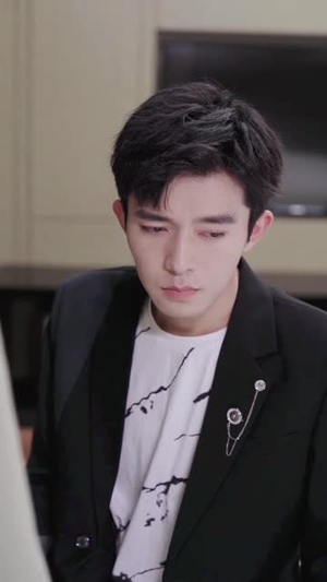 与神秘总裁的先婚后爱（92集）精彩短剧免费看