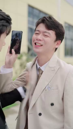 厉先生，夫人她总想演反派（60集）热播短剧推荐