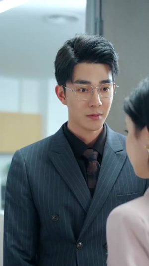 漫画里的秘密（90集）火爆短剧热播中