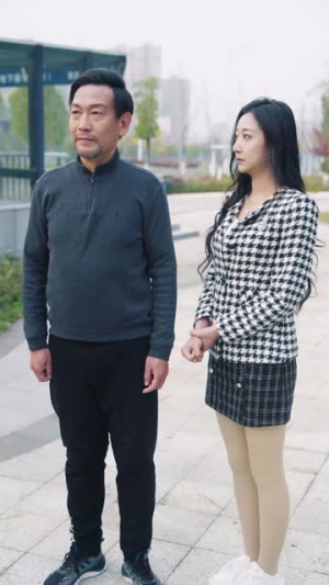 老爸装穷二十年摊牌了（58集）剧好看短剧推荐