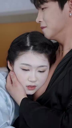 靠近老公就能涨修为这婚不离了（109集）免费全集短剧