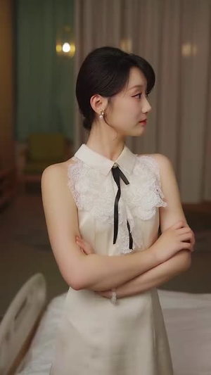 开局抽奖被姐姐们宠上天  (80集)在哪个app能看