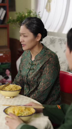 八零恰回那年婚礼时 (104集) 爆款热门短剧