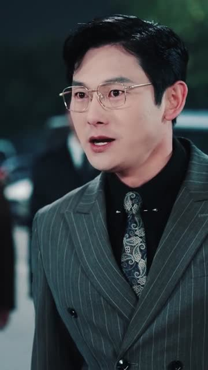 SSSSS级镇狱狂龙（73集）番茄短剧看全集